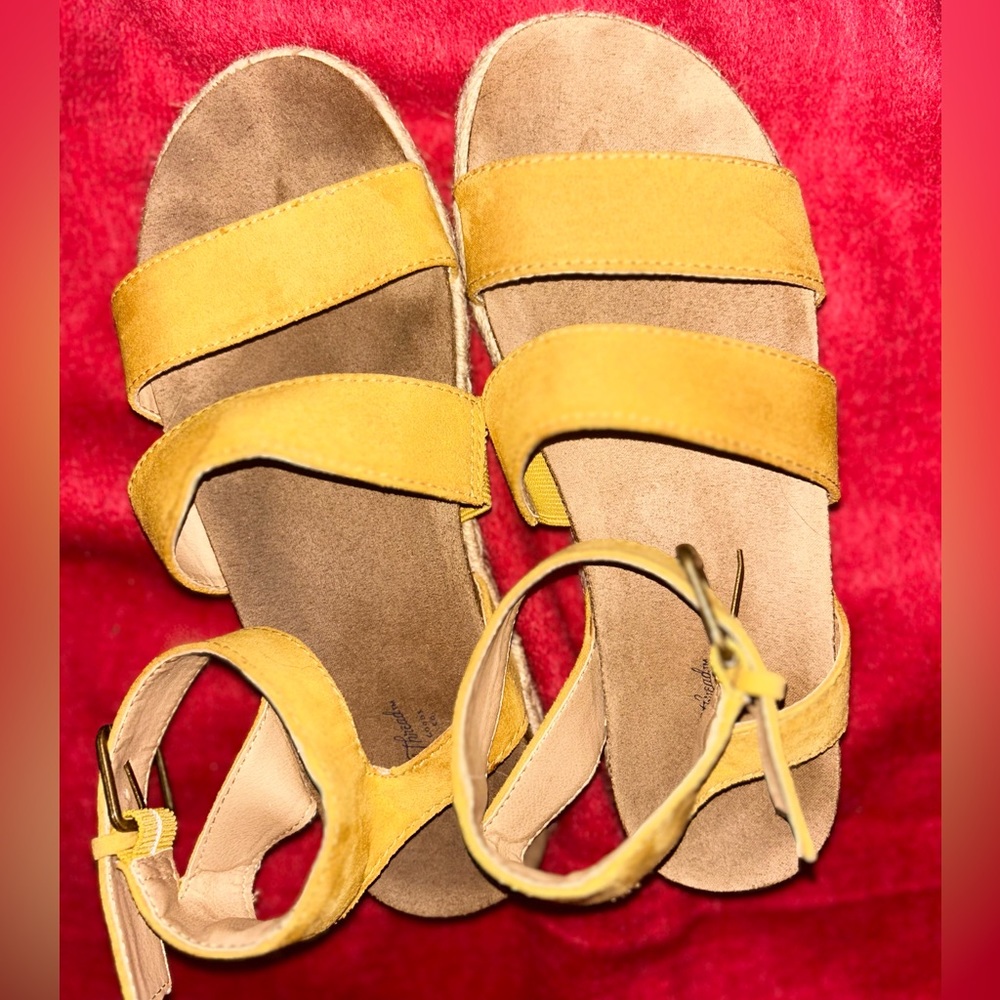 Platform sandals - Picture 3 of 4